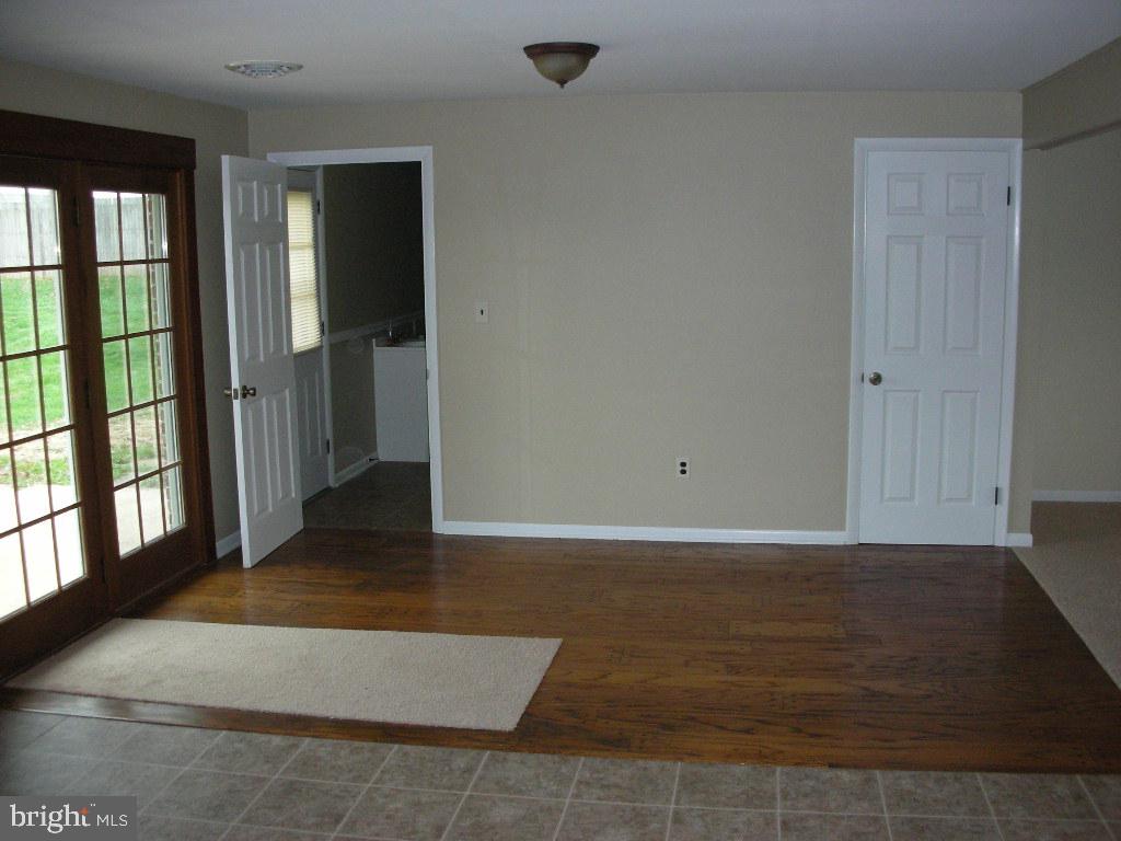 522 Pine Hill Road Lititz, PA 17543 - Photo 6 of 12