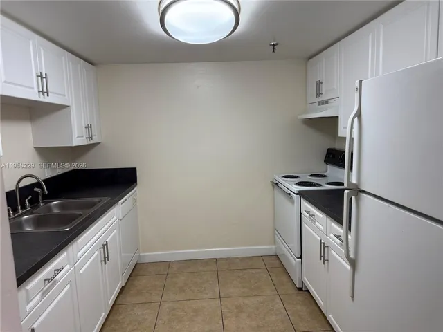 $2,632 | 915 Northwest 1st Avenue, Unit H0912, Miami, FL 33136