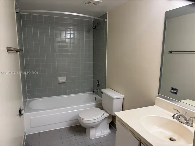 $2,632 | 915 Northwest 1st Avenue, Unit H0912, Miami, FL 33136