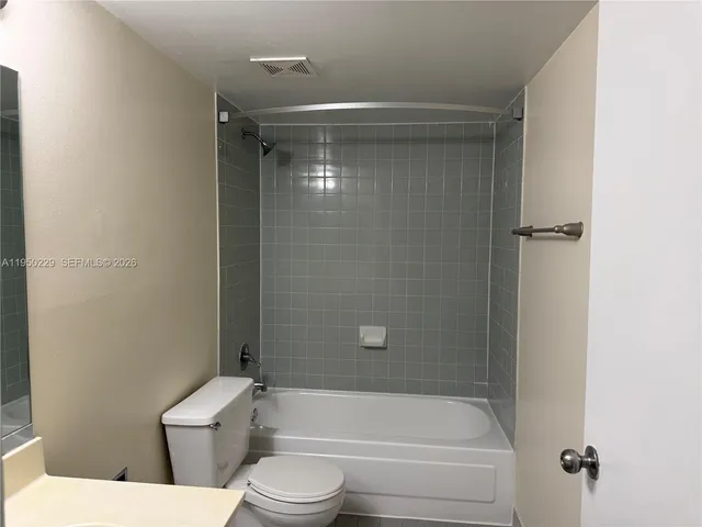 $2,632 | 915 Northwest 1st Avenue, Unit H0912, Miami, FL 33136