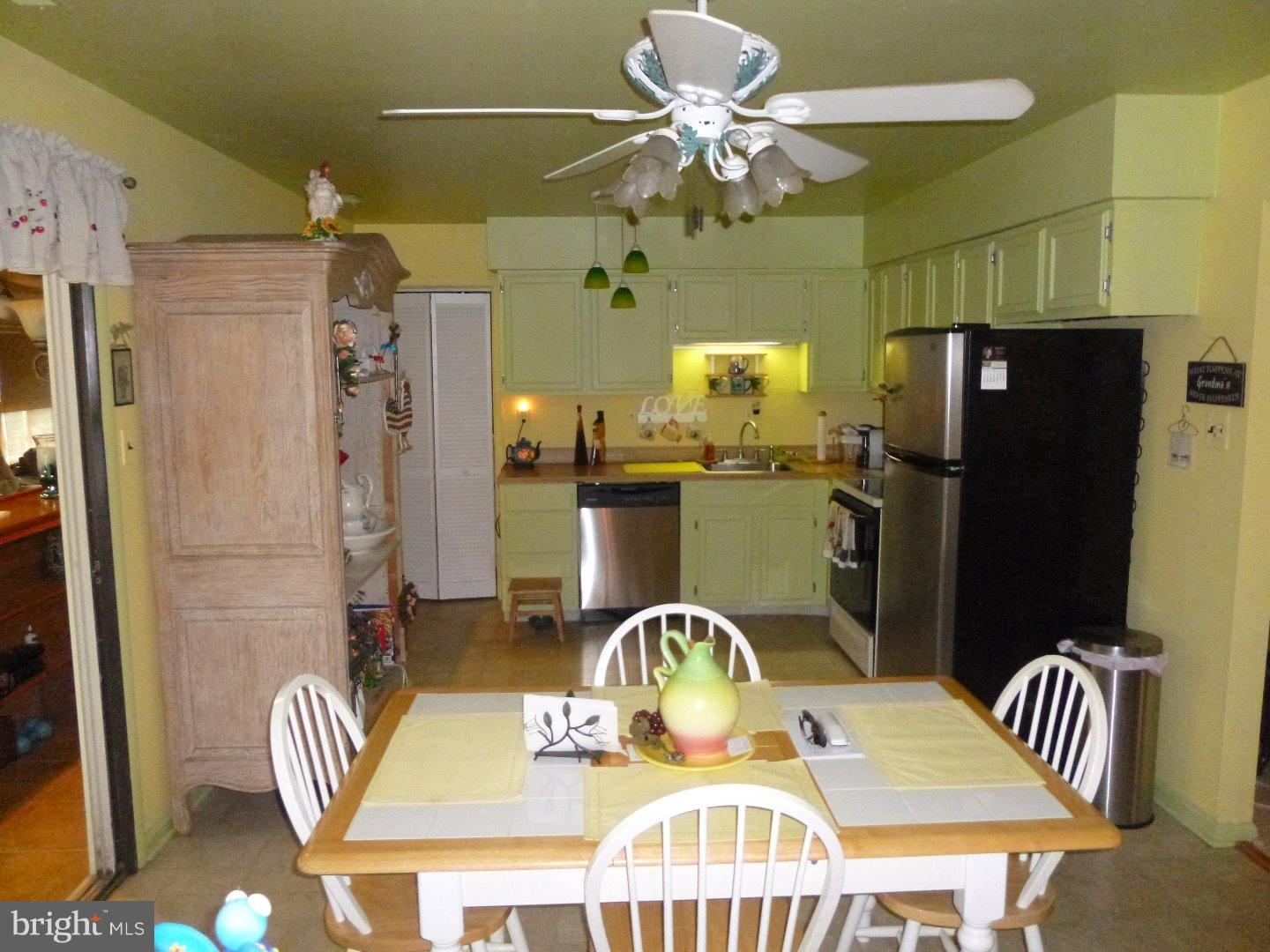 1125 South Beecham Road Williamstown, NJ 08094 - Photo 4 of 20 Kitchen