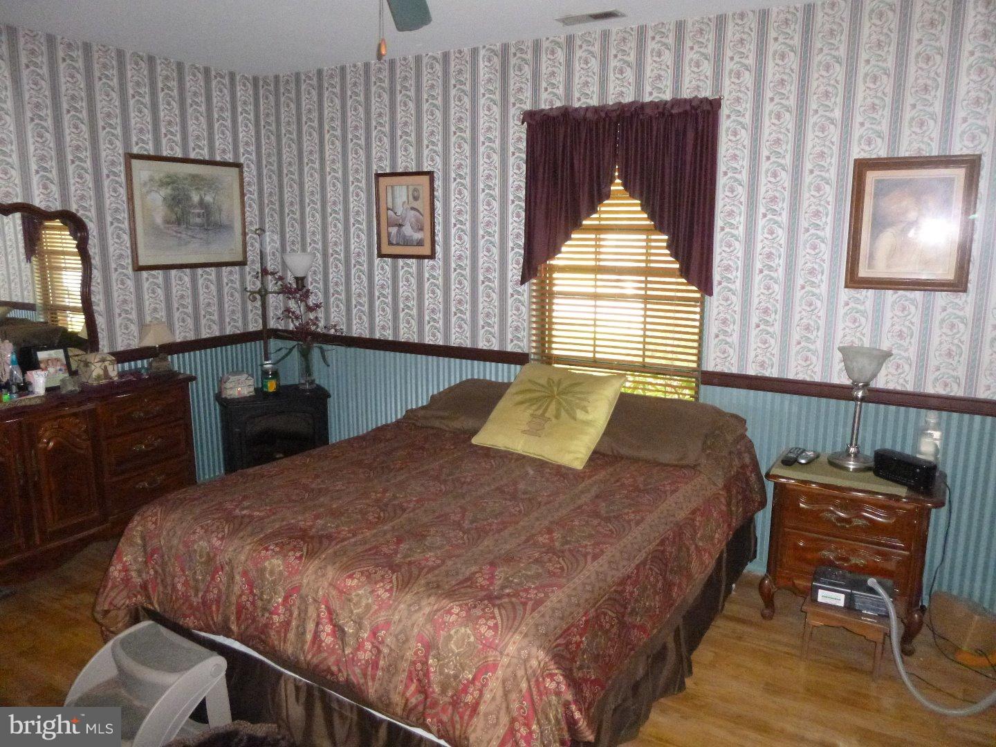 1125 South Beecham Road Williamstown, NJ 08094 - Photo 6 of 20 Master Bedroom