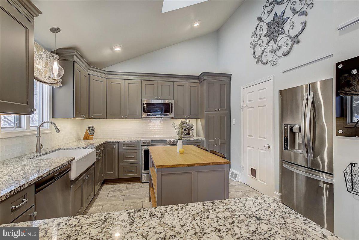 184 Windmill Road Willow Grove, PA 19090 - Photo 13 of 43 Gallery Image 13