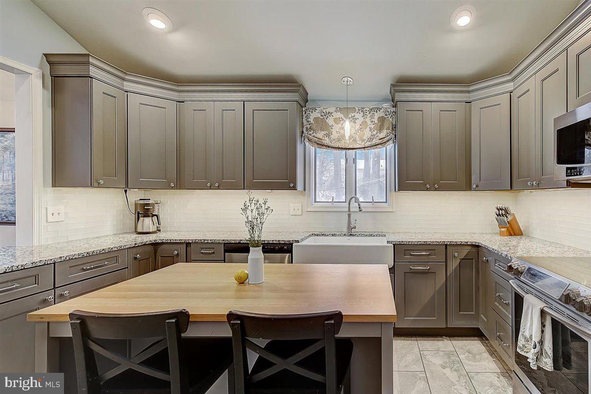 184 Windmill Road Willow Grove, PA 19090 - Photo 14 of 43 Gallery Image 14