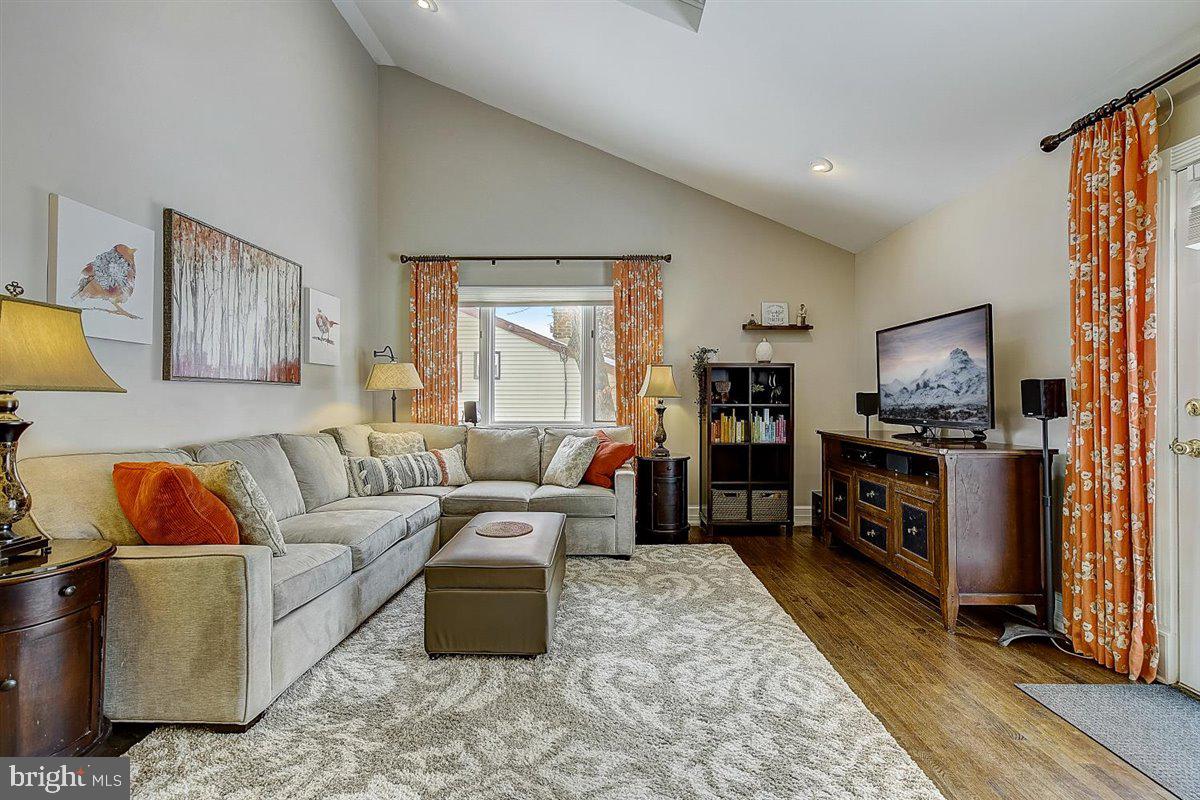 184 Windmill Road Willow Grove, PA 19090 - Photo 19 of 43 Gallery Image 19