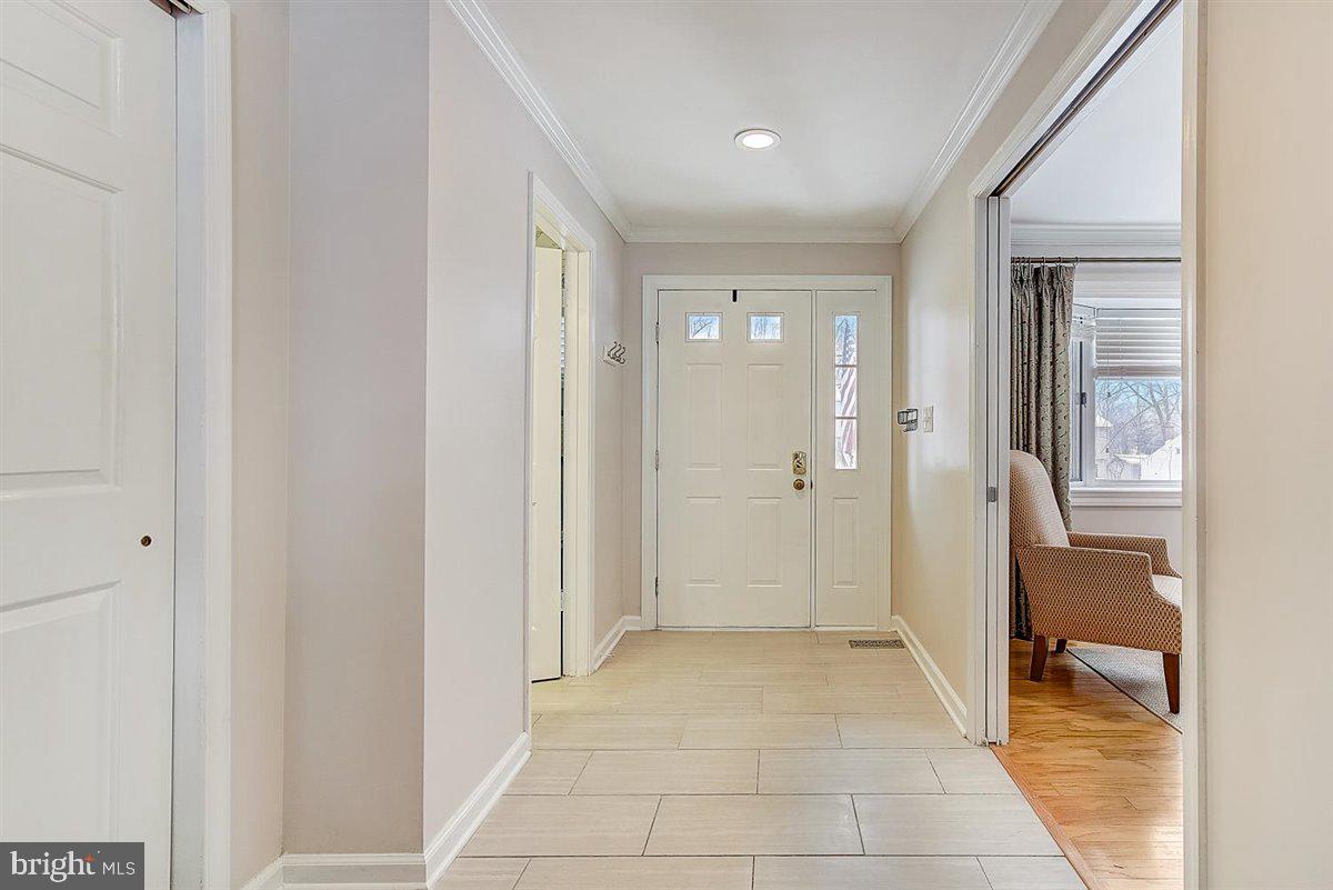 184 Windmill Road Willow Grove, PA 19090 - Photo 3 of 43 Gallery Image 3