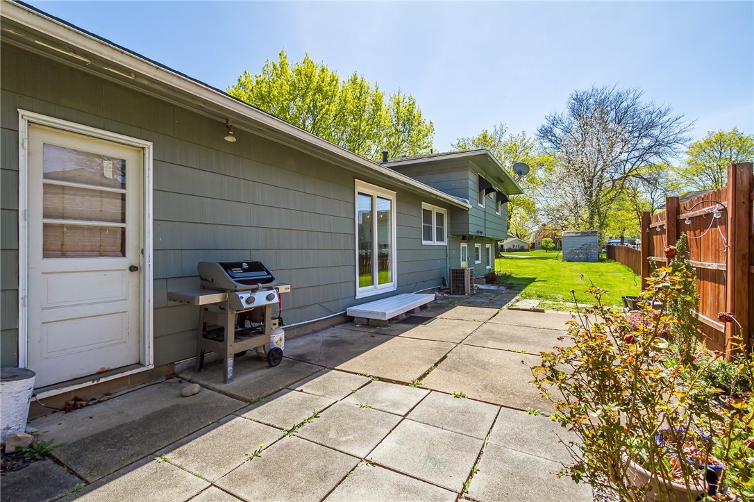 21 Saxony Road Pittsford, NY 14534 - Photo 20 of 39