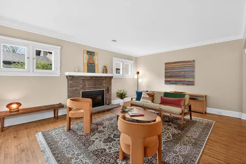 $525,000 | 2840 44th Avenue South, Minneapolis, MN 55406