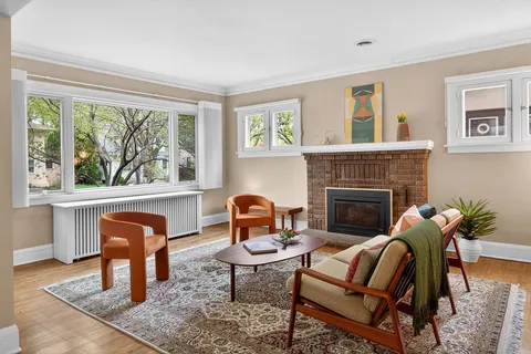 $525,000 | 2840 44th Avenue South, Minneapolis, MN 55406