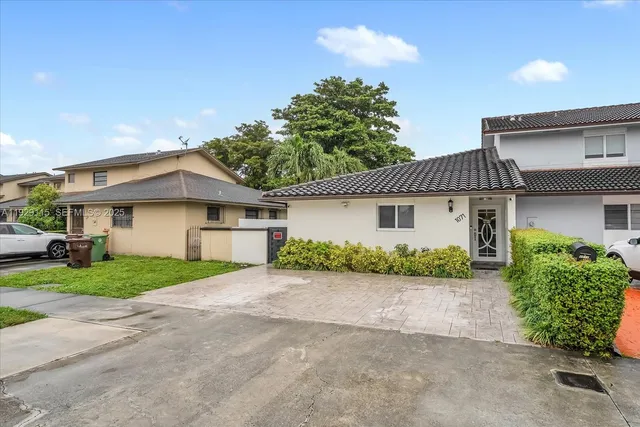 $540,000 | 1071 West 37th Street, Hialeah, FL 33012