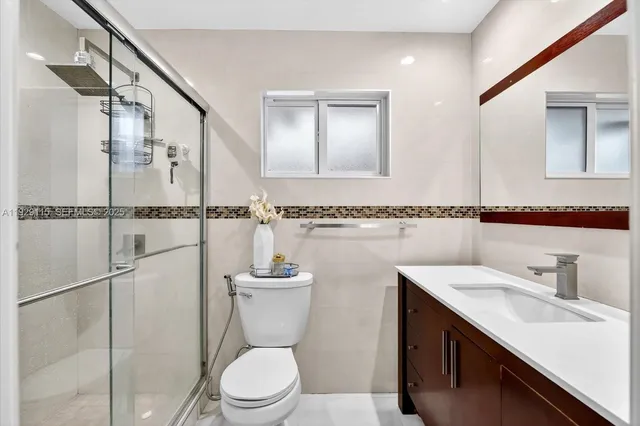 $540,000 | 1071 West 37th Street, Hialeah, FL 33012