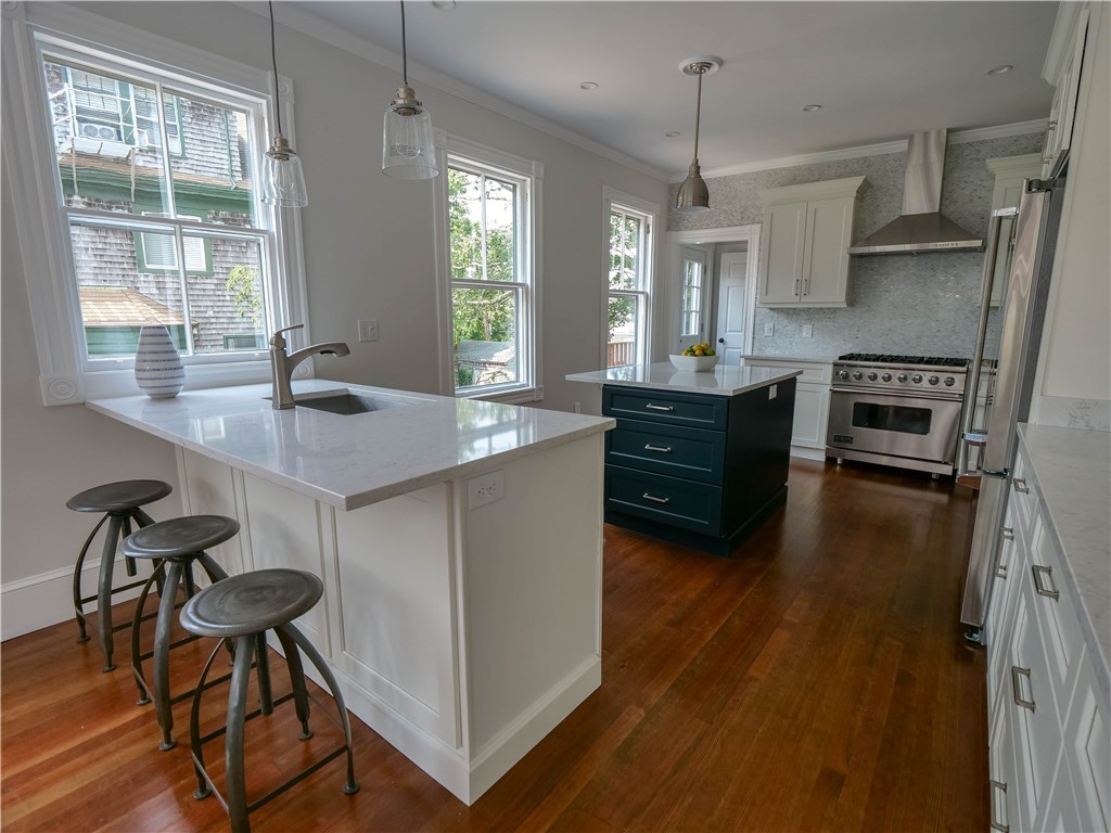 567 Spring Street Newport, RI 02840 - Photo 13 of 40 Gallery Image 13