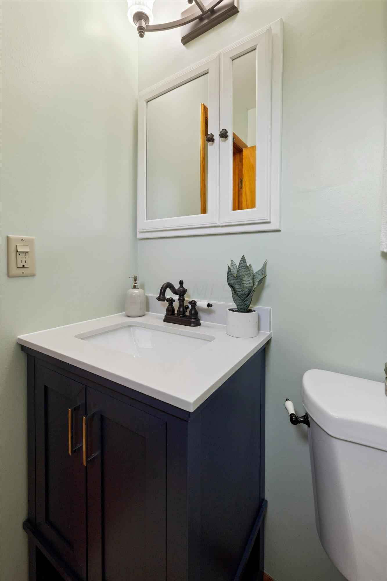 2678 Edgevale Road Upper Arlington, OH 43221 - Photo 18 of 49 18-511A3703