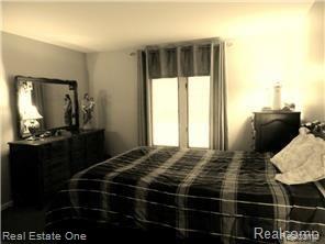 33743 Lyncroft Street Farmington, MI 48331 - Photo 12 of 40 12.jpg