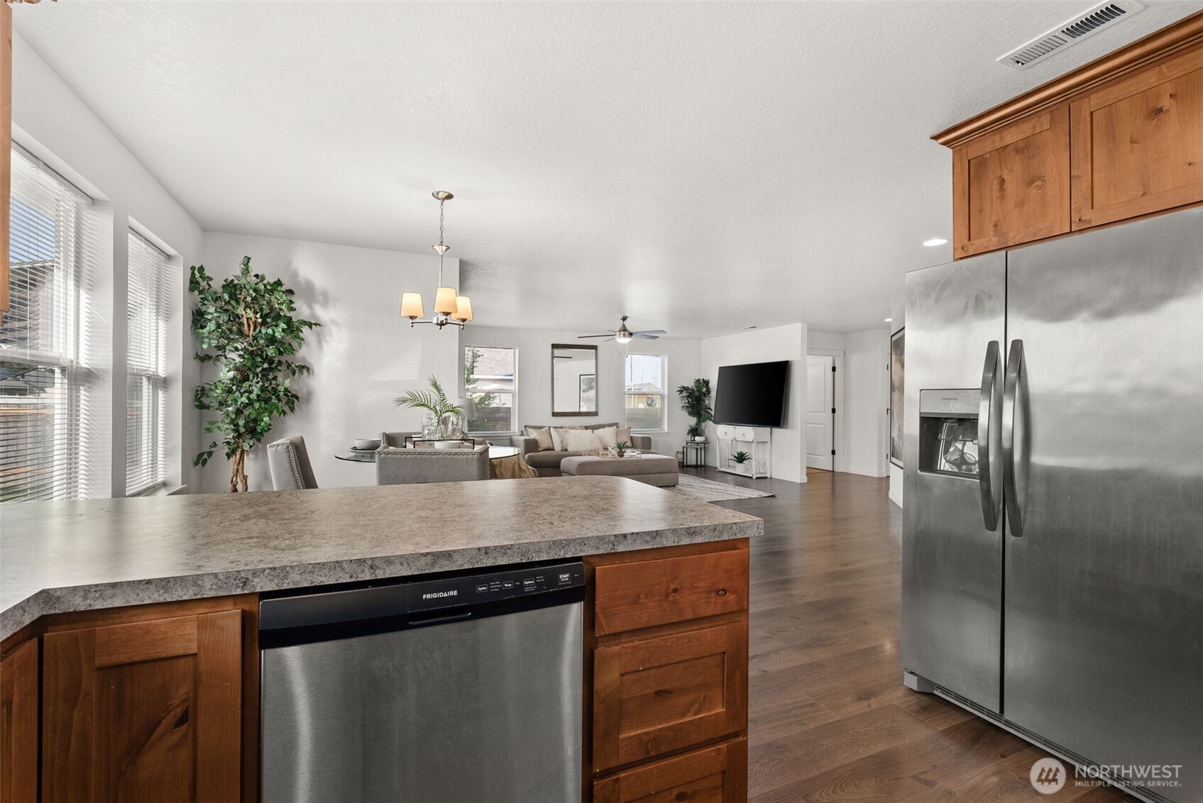 405 Cardinal Avenue Winlock, WA 98596 - Photo 13 of 40