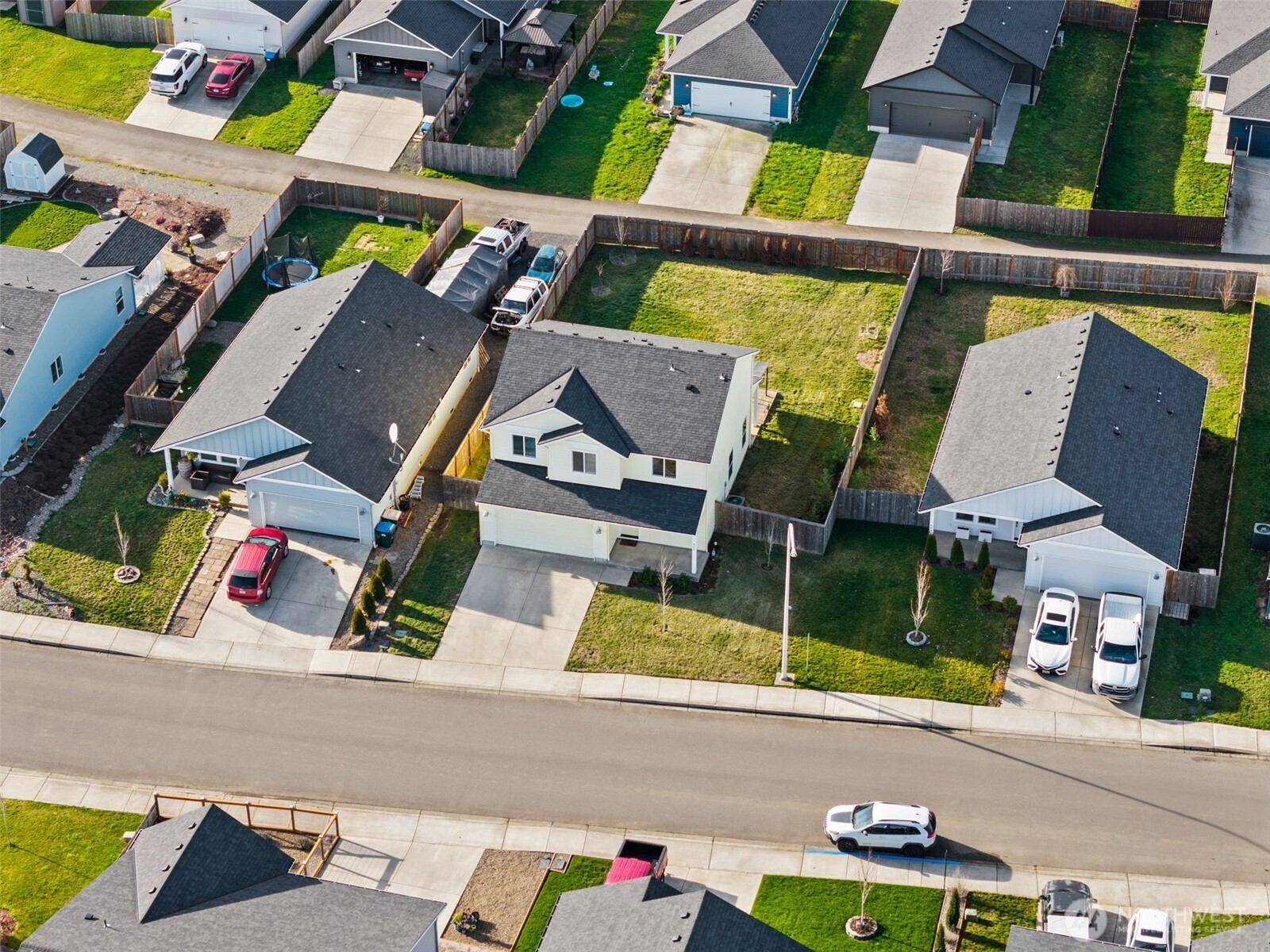 405 Cardinal Avenue Winlock, WA 98596 - Photo 4 of 40