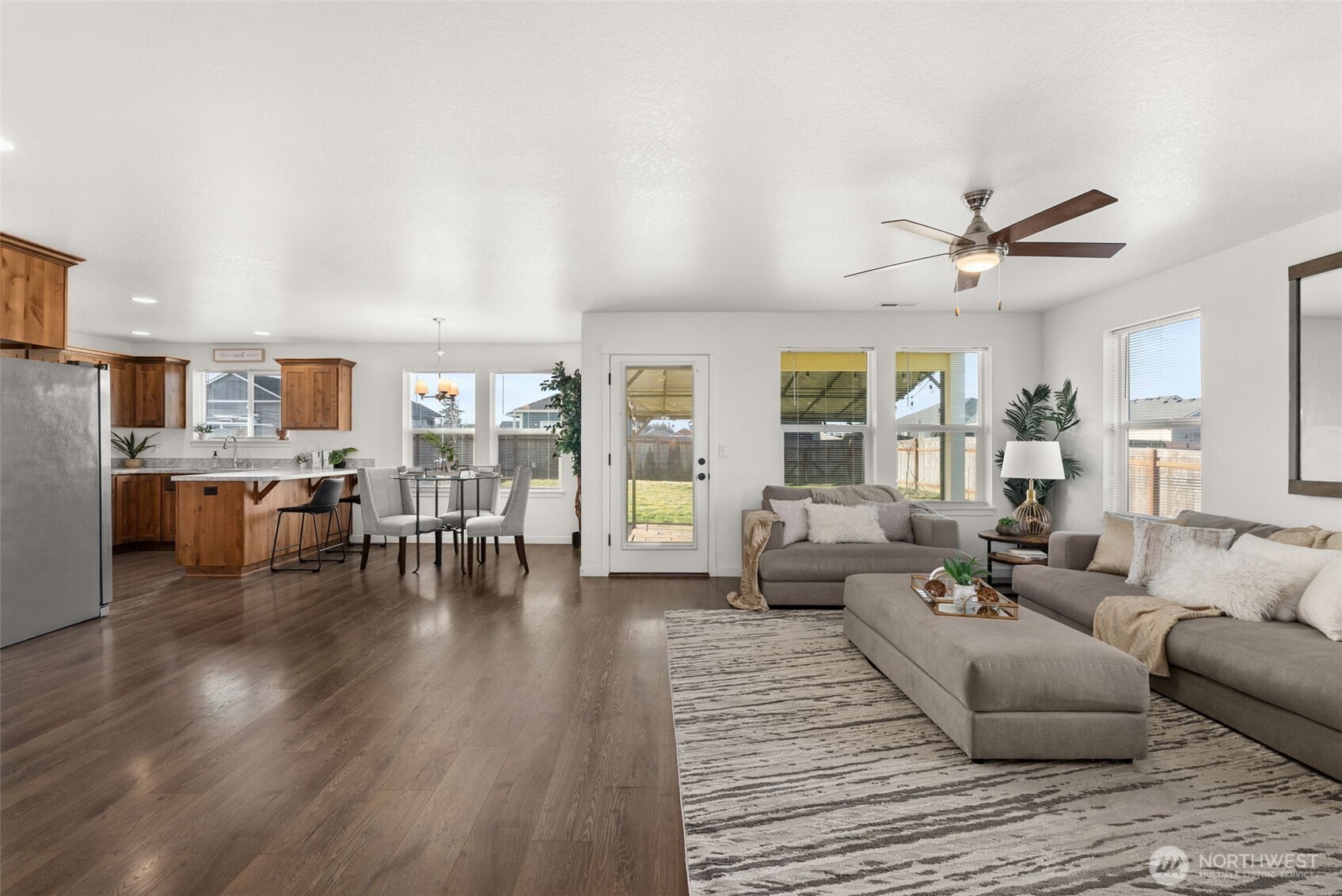 405 Cardinal Avenue Winlock, WA 98596 - Photo 8 of 40