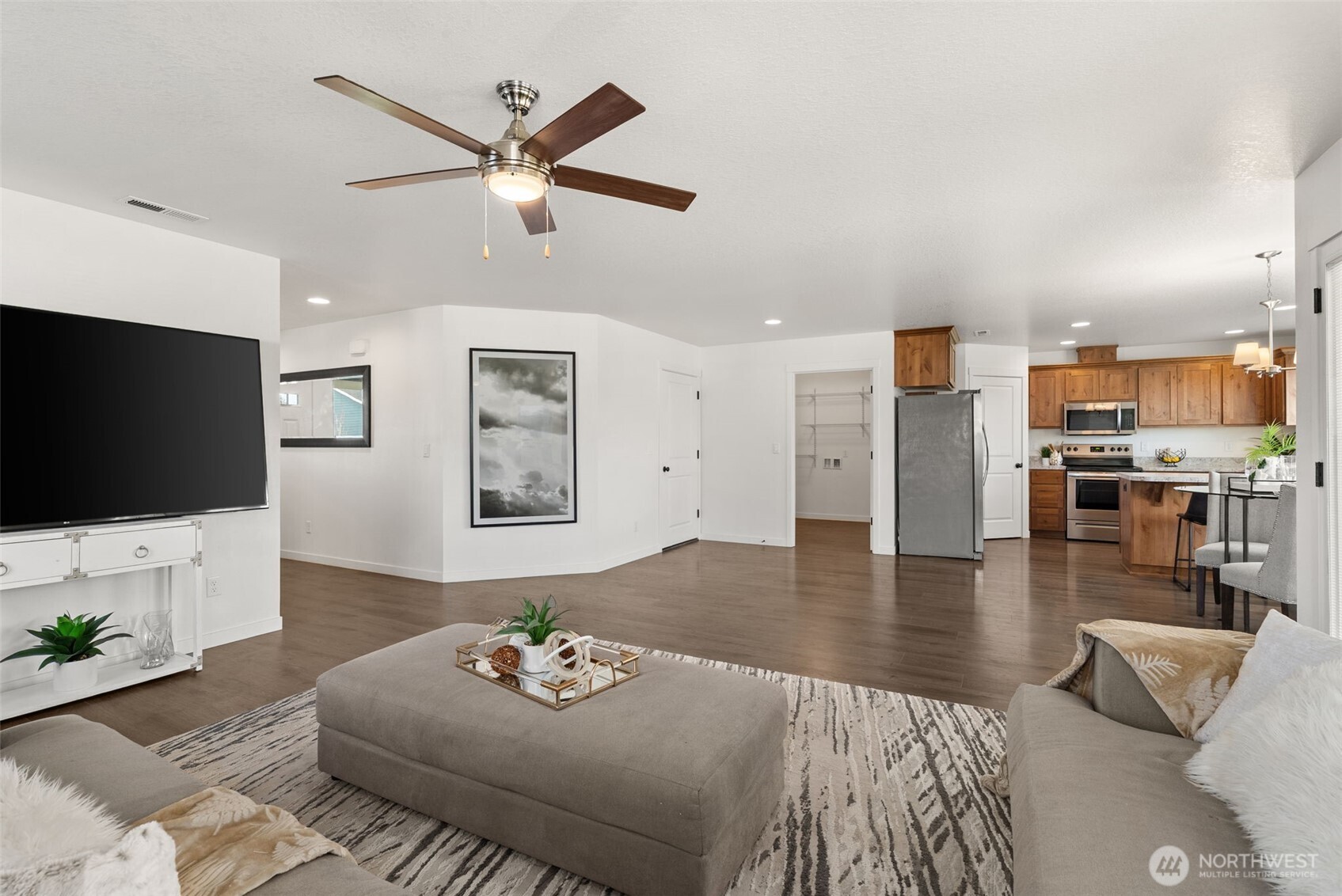 405 Cardinal Avenue Winlock, WA 98596 - Photo 10 of 40