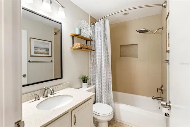 $429,000 | 5471 Cynthia Lane, Sarasota, FL 34235