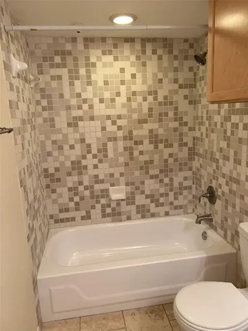 $1,295 | 3204 Manchaca Road, Unit 114, Austin, TX 78704