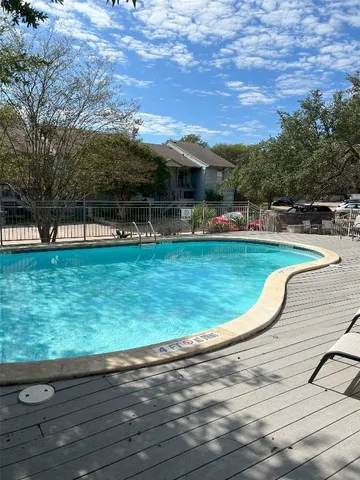 $1,295 | 3204 Manchaca Road, Unit 114, Austin, TX 78704