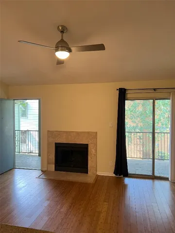 $1,295 | 3204 Manchaca Road, Unit 114, Austin, TX 78704