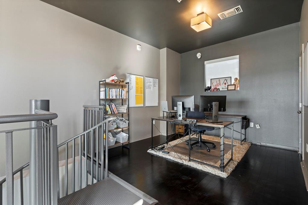 2323 North Houston Street, Unit 701 Dallas, TX 75219 - Photo 23 of 35