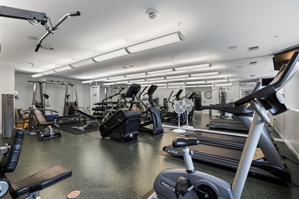 2323 North Houston Street, Unit 701 Dallas, TX 75219 - Photo 34 of 35