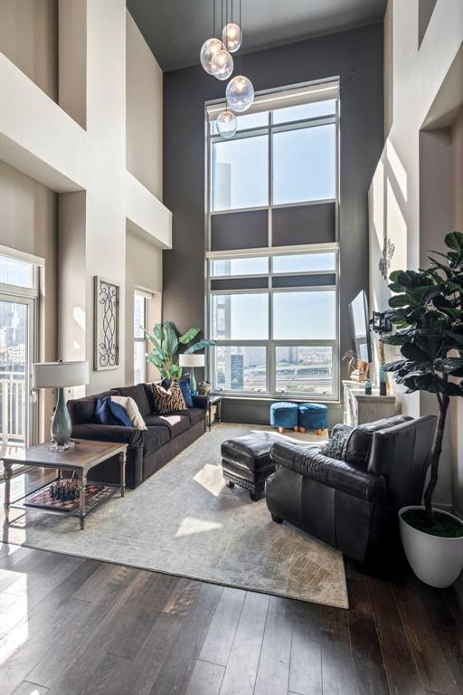 2323 North Houston Street, Unit 701 Dallas, TX 75219 - Photo 8 of 35
