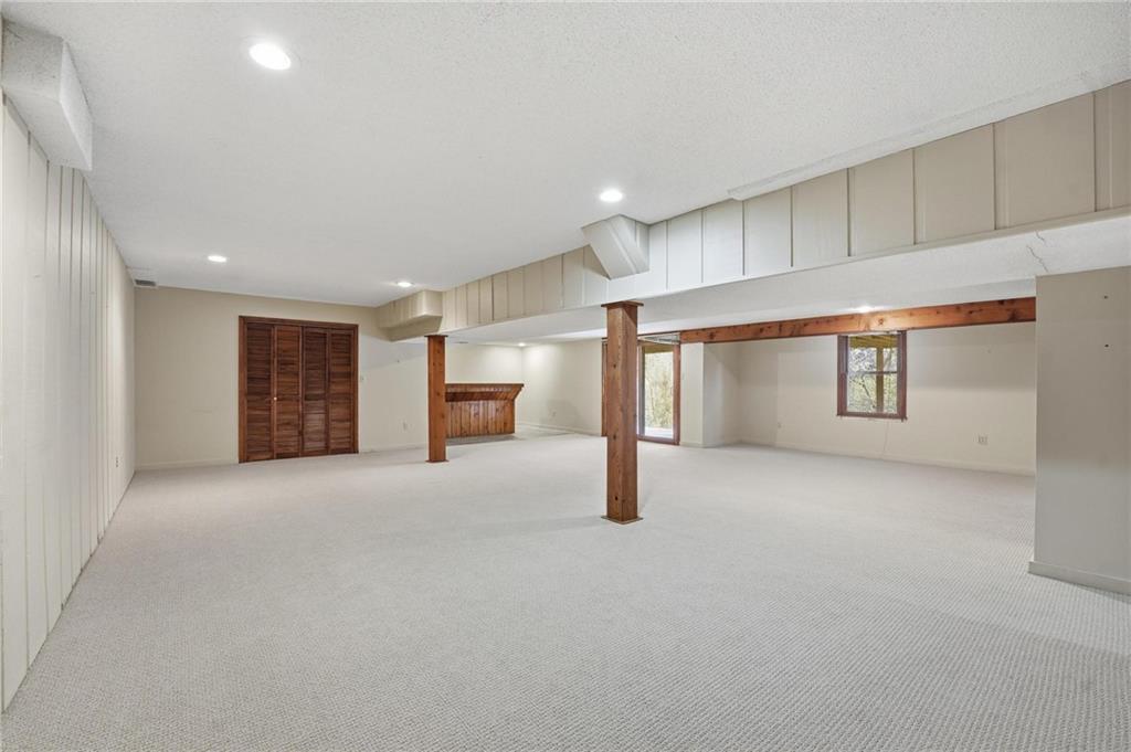 8505 Rosehill Road Lenexa, KS 66215 - Photo 41 of 49