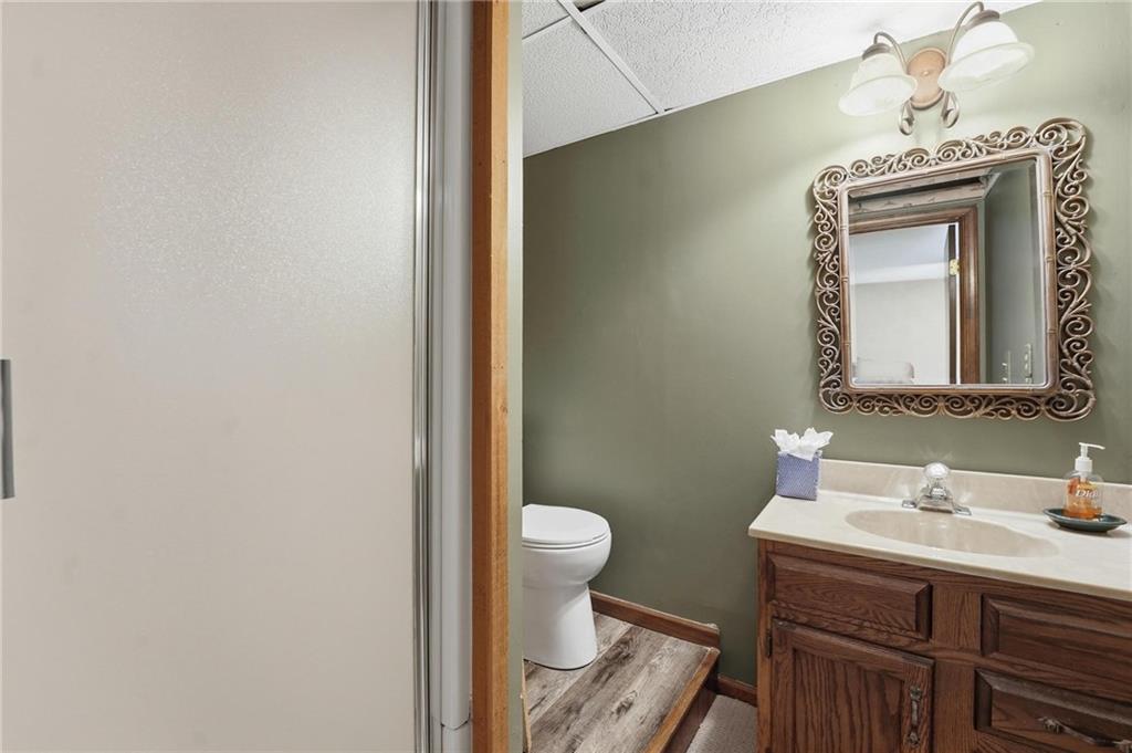 8505 Rosehill Road Lenexa, KS 66215 - Photo 47 of 49