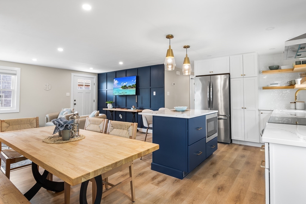 5 Field Road Gloucester, MA 01930 - Photo 4 of 29