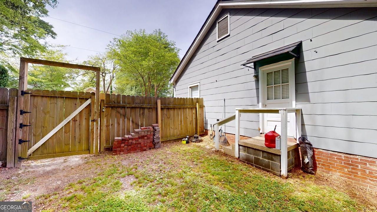 69 West Stephens Street Winder, GA 30680 - Photo 31 of 36