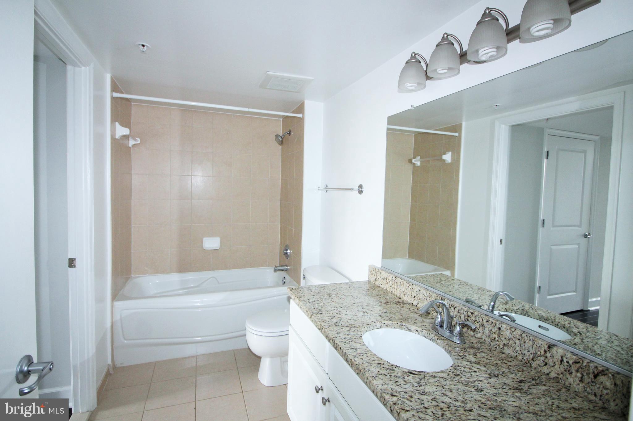 11800 Sunset Hills Road, Unit 625 Reston, VA 20190 - Photo 15 of 32 bathroom
