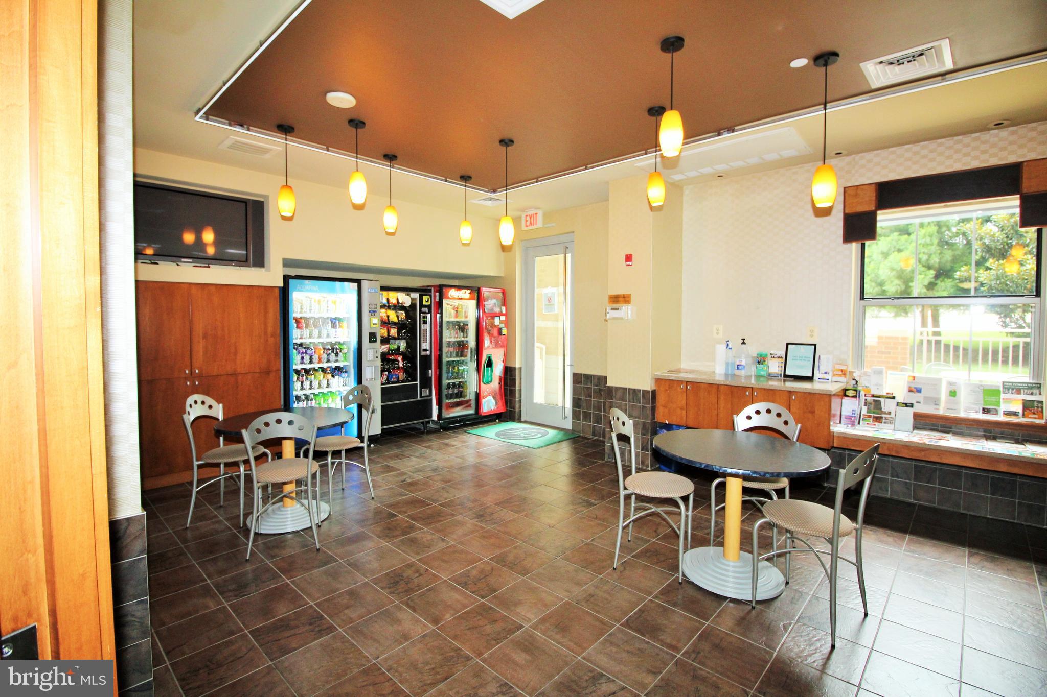 11800 Sunset Hills Road, Unit 625 Reston, VA 20190 - Photo 21 of 32 cafe area