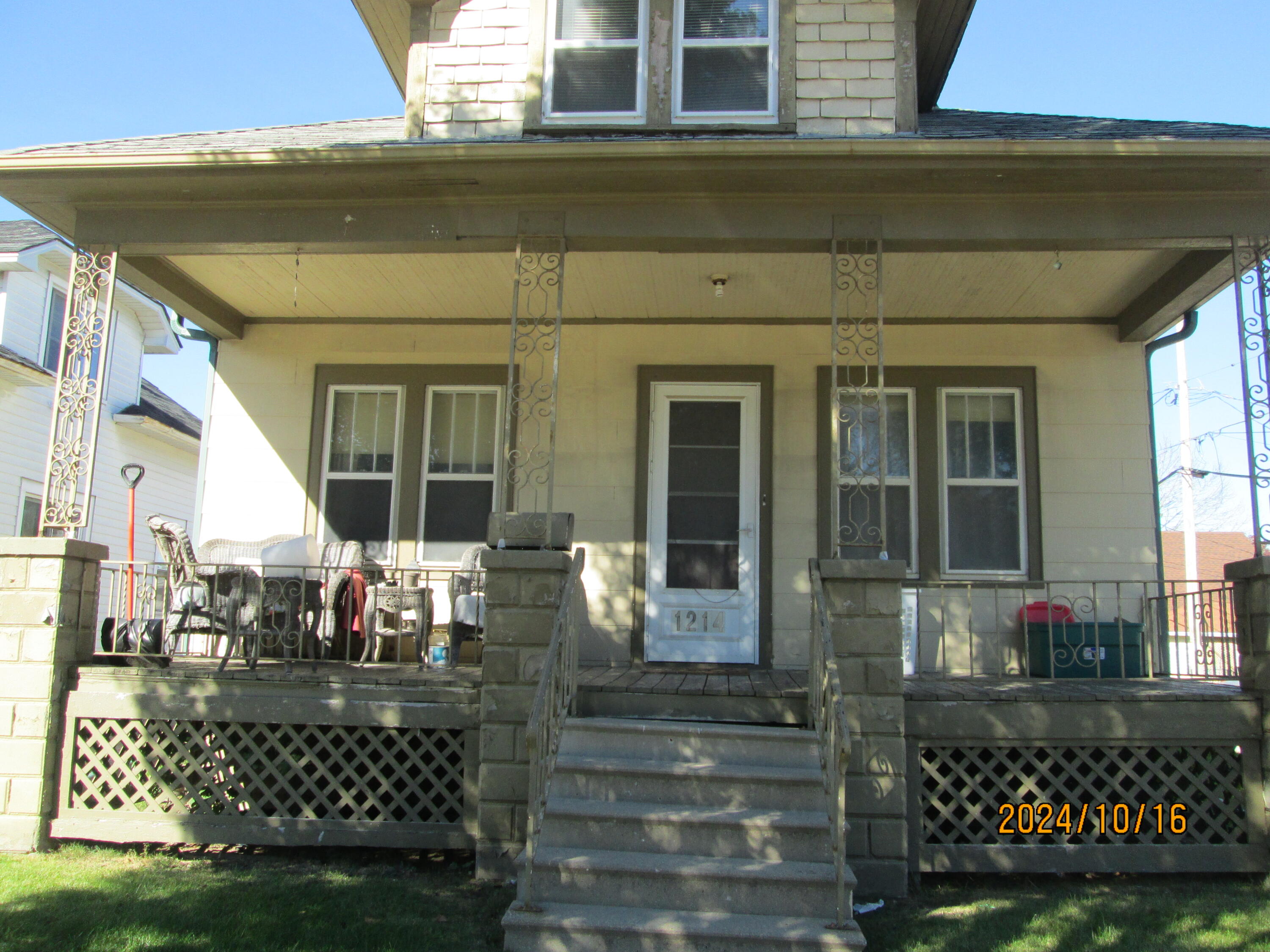 1214 Goold Street Racine, WI 53402 - Photo 1 of 1 IMG_2580