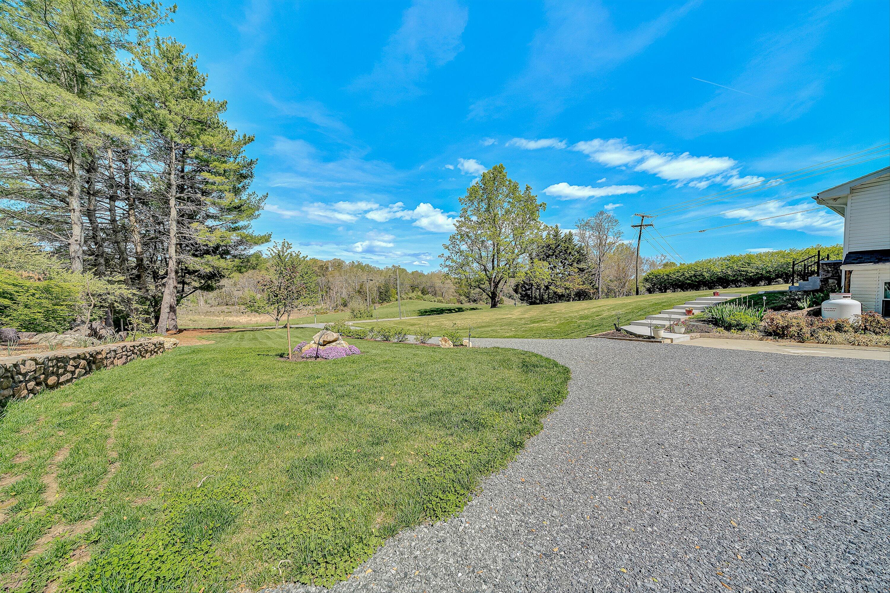 3994 Springwood Road Fincastle, VA 24090 - Photo 48 of 58 48-VM-02196