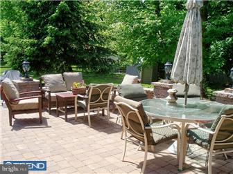 415 Briggs Road Langhorne, PA 19047 - Photo 3 of 12 View