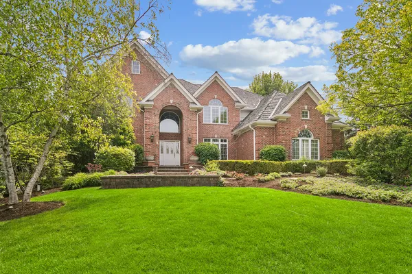 $1,200,000 | 21966 North Tall Oaks Drive, Kildeer, IL 60047