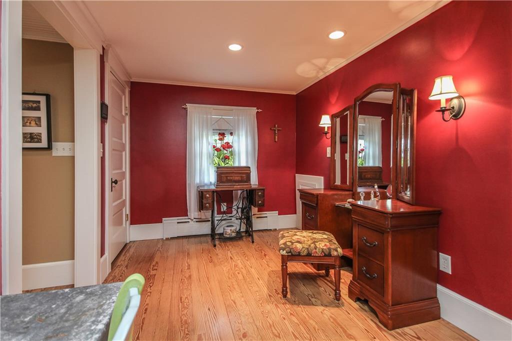 10 Wadlin Road Biddeford, ME 04005 - Photo 21 of 35 Dressing room hallway to the master...
