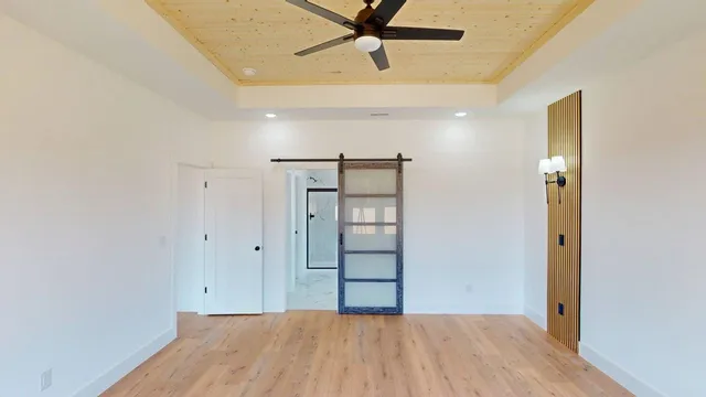 $474,900 | 261 State Rd S-42-742, Wellford, SC 29385