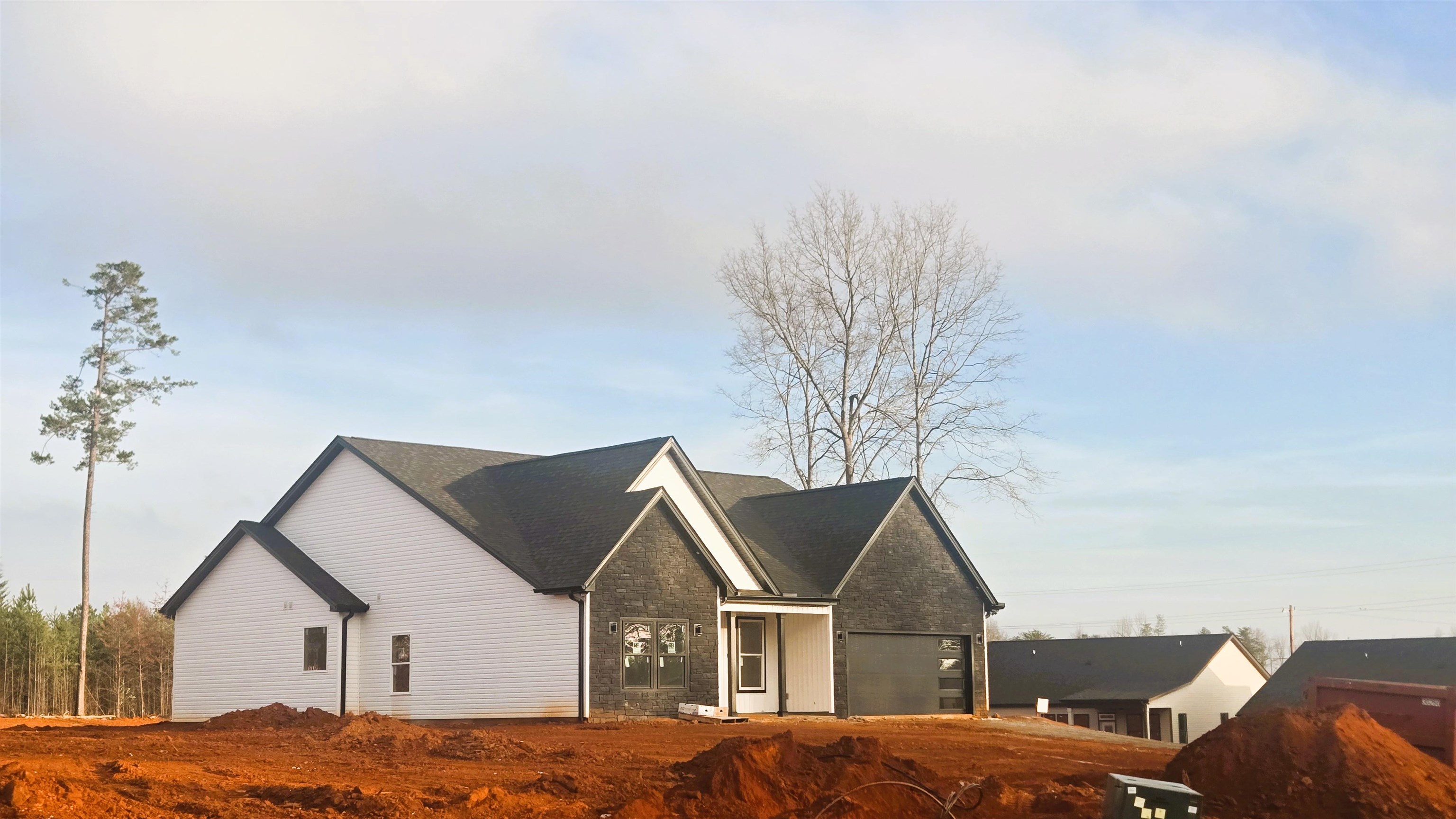 261 State Rd S-42-742 Wellford, SC 29385 - Photo 2 of 24