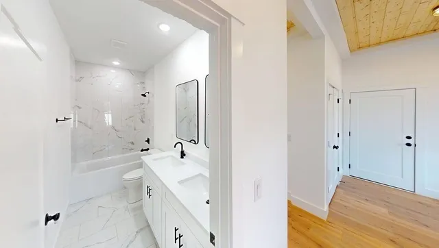 $474,900 | 261 State Rd S-42-742, Wellford, SC 29385