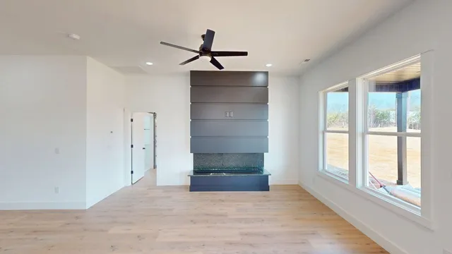 $474,900 | 261 State Rd S-42-742, Wellford, SC 29385