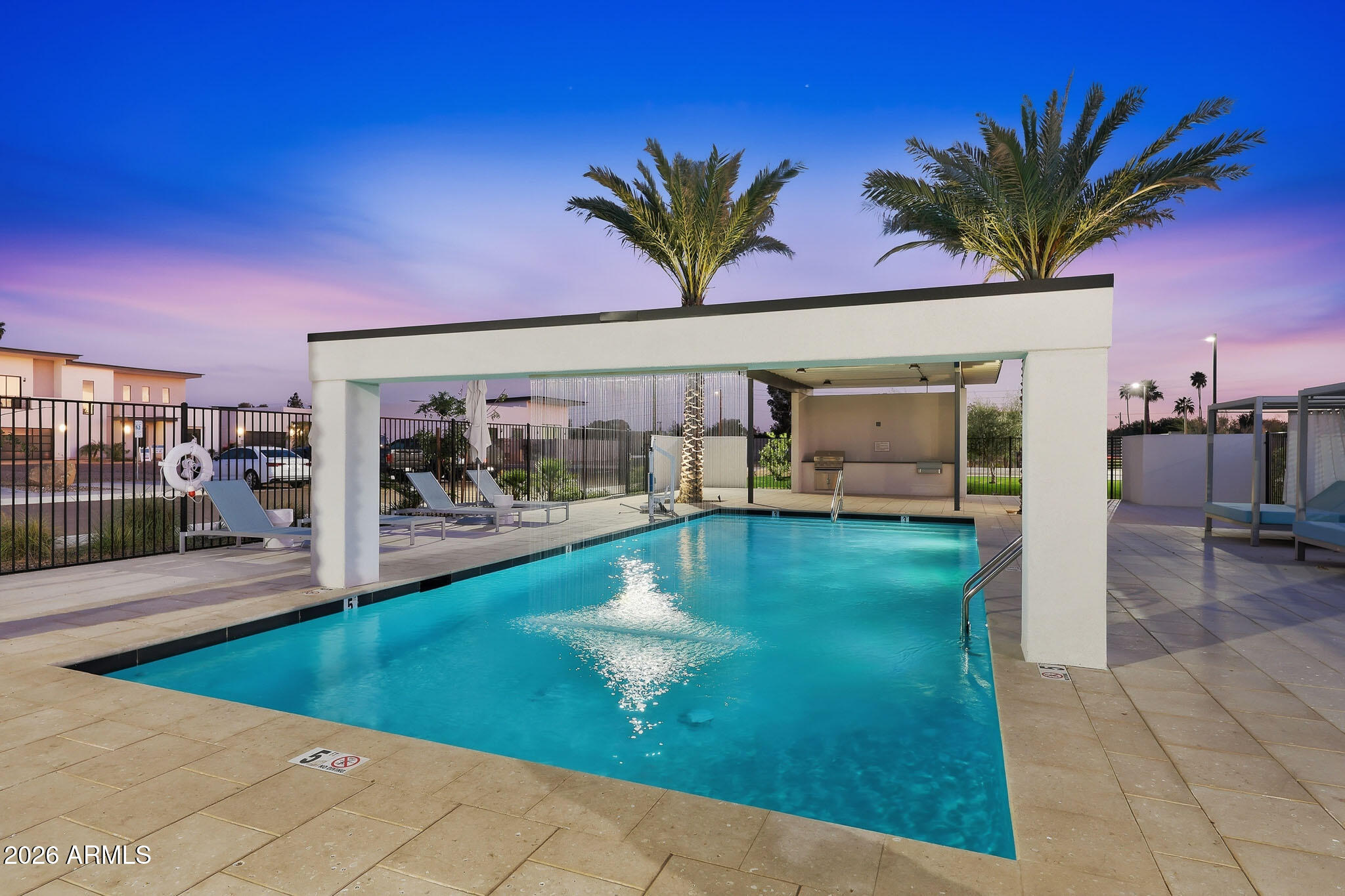 100 West Northern Avenue, Unit 15 Phoenix, AZ 85021 - Photo 32 of 33 Community Pool!