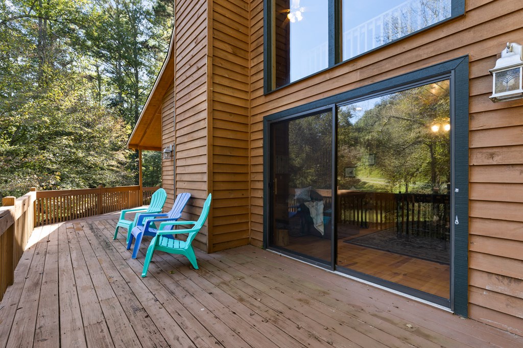 96 Holiday Court Ellijay, GA 30540 - Photo 9 of 51