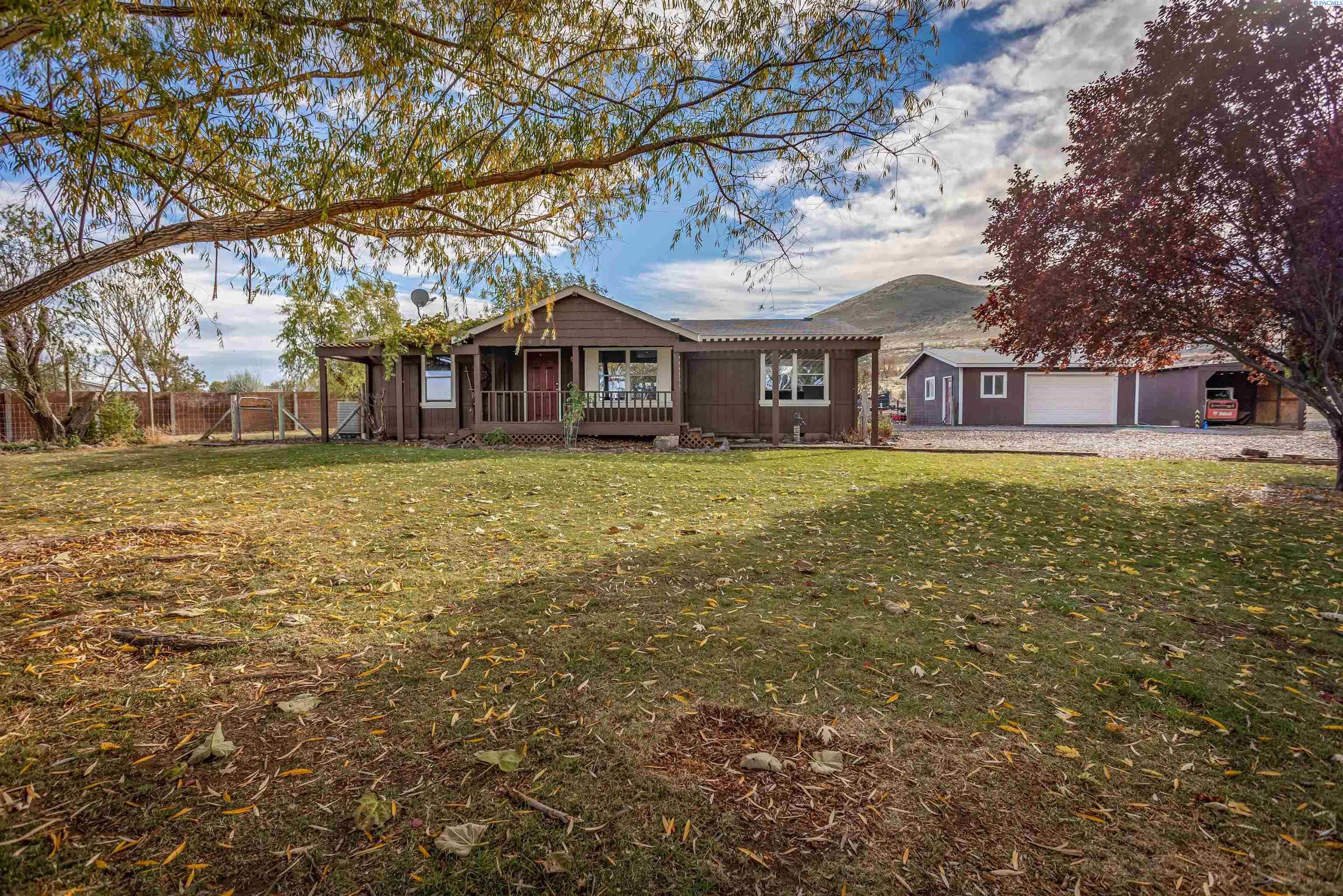17313 East Ruppert Road Benton City, WA 99320 - Photo 1 of 30 Gallery Image 1