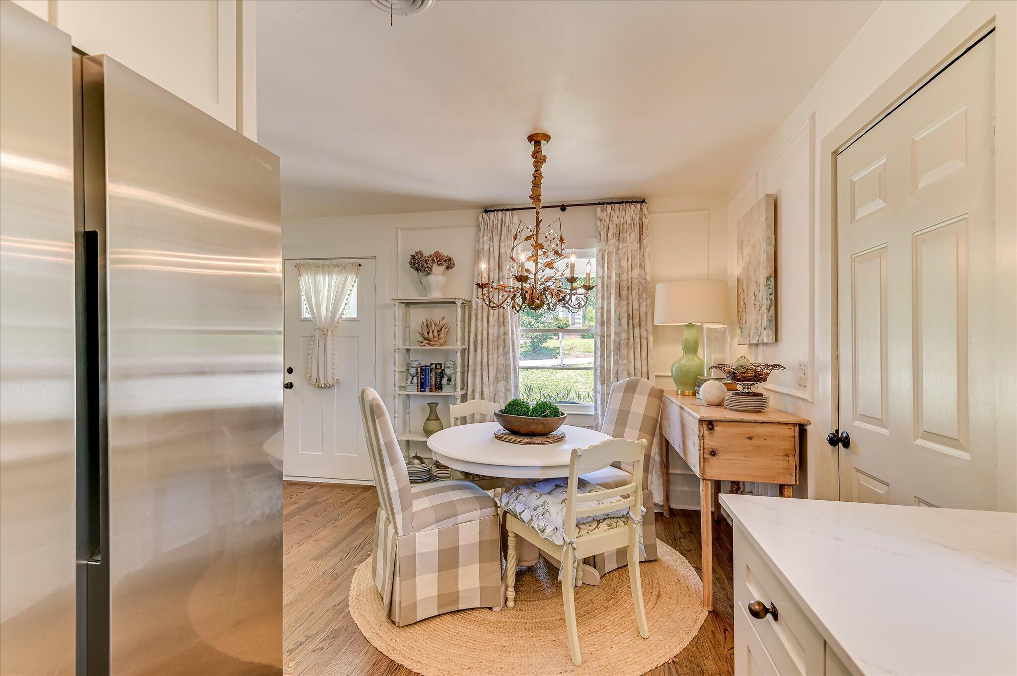 1121 Ridgecrest Avenue North Augusta, SC 29841 - Photo 20 of 42 a dining room with furniture and window
