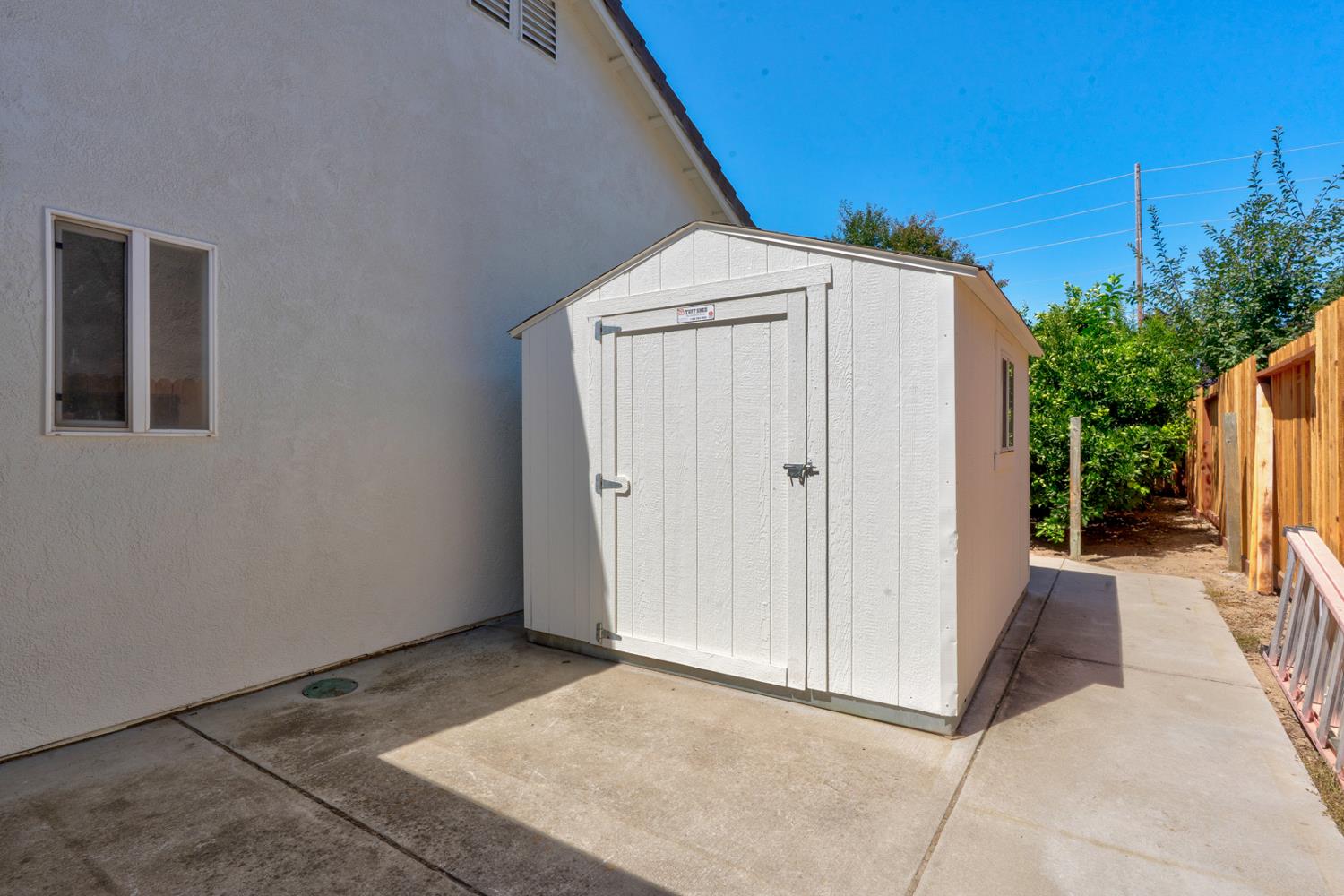 4611 Glimmer Lane Turlock, CA 95382 - Photo 38 of 45