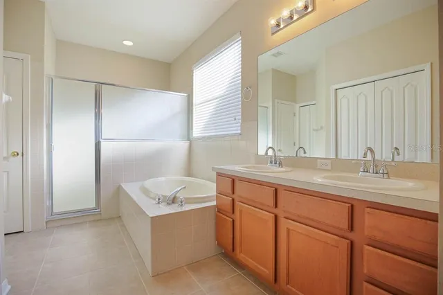 $2,600 | 15111 Shearcrest Drive, Lithia, FL 33547